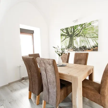 Ferienwohnung Freudenberg דירה *